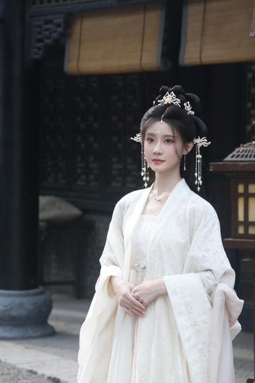 陈意涵医美后脸歪了,陈意涵医美后脸歪了是真的吗