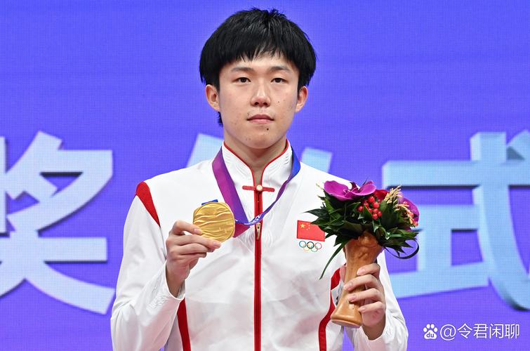 王楚钦谈19岁摔拍子,王楚钦谈19岁摔拍子是真的吗